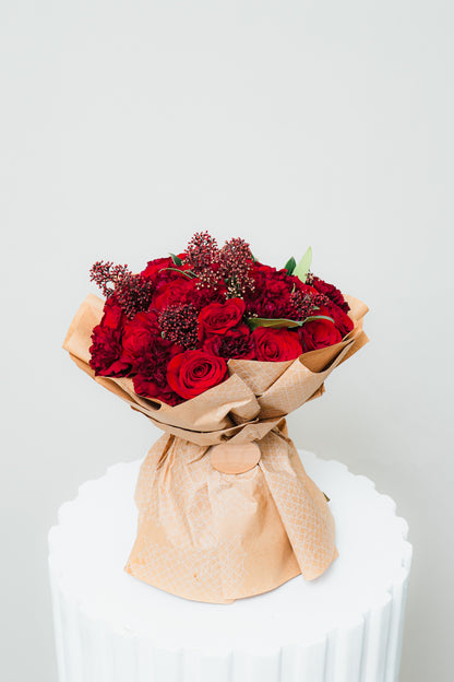 Ramo Bailaora I luxury floral bouquet premium handcrafted vibrant blooms elegant Spanish inspired gifting Kuwait Vitali Concept