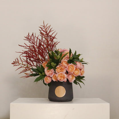 Rosaria luxury floral arrangement premium roses handcrafted elegant Kuwait Vitali Concept