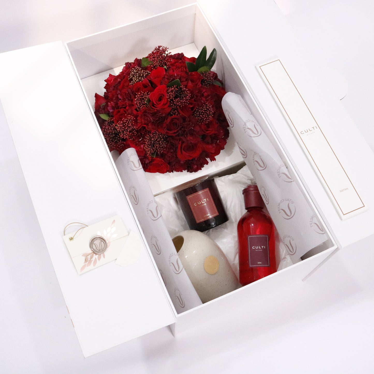 Story in a Box Era luxury floral gift box premium handcrafted blooms elegant storytelling gifting Kuwait Vitali Concept