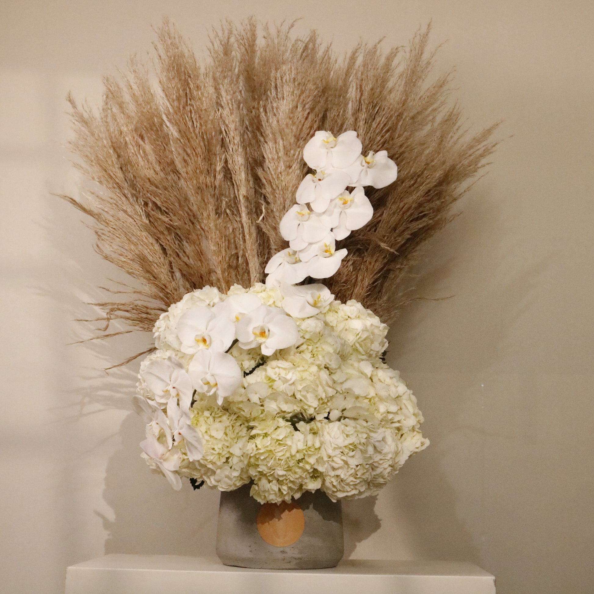 Pampa Me luxury floral arrangement pampas grass white hydrangeas phalaenopsis orchids Kuwait Vitali Concept