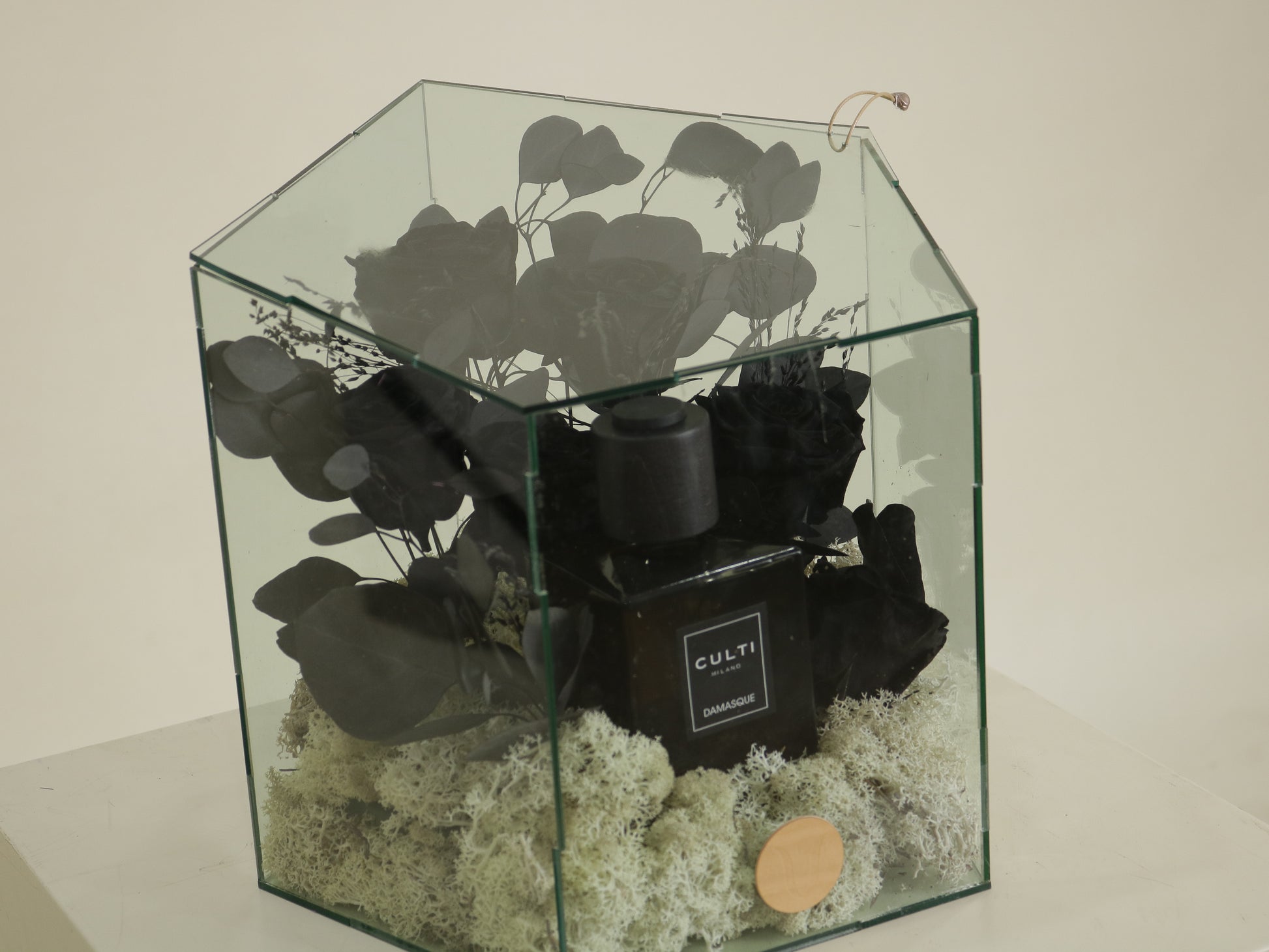 Black Velvet luxury preserved black rose terrarium Culti Milano Damasque VIP gifting modern décor Kuwait Vitali Concept