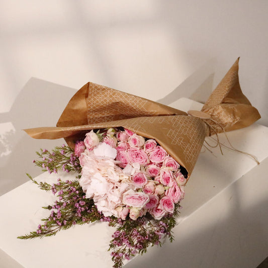 Vitali Bouquet 2 luxury rose bouquet premium handcrafted blooms elegant grand gifting Kuwait Vitali Concept