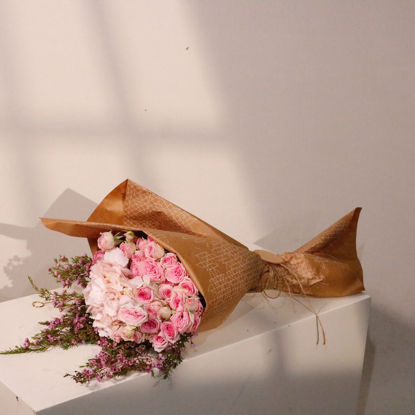 Vitali Bouquet 2 luxury rose bouquet premium handcrafted blooms elegant grand gifting Kuwait Vitali Concept